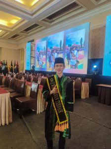 Wisudawan Terbaik Jurusan Pendidikan Bahasa Arab UIN Siber Syekh Nurjati Cirebon Raih Beasiswa Pascasarjana