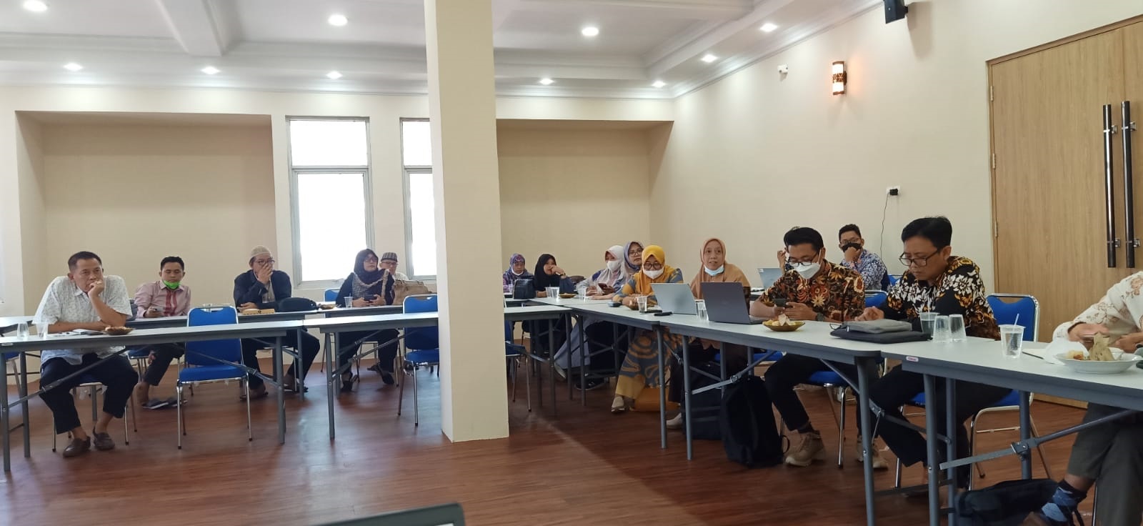Kajur, Sekjur dan Tim Borang Jurusan PBA Hadiri Undangan Rapat Reakreditasi dari LPM